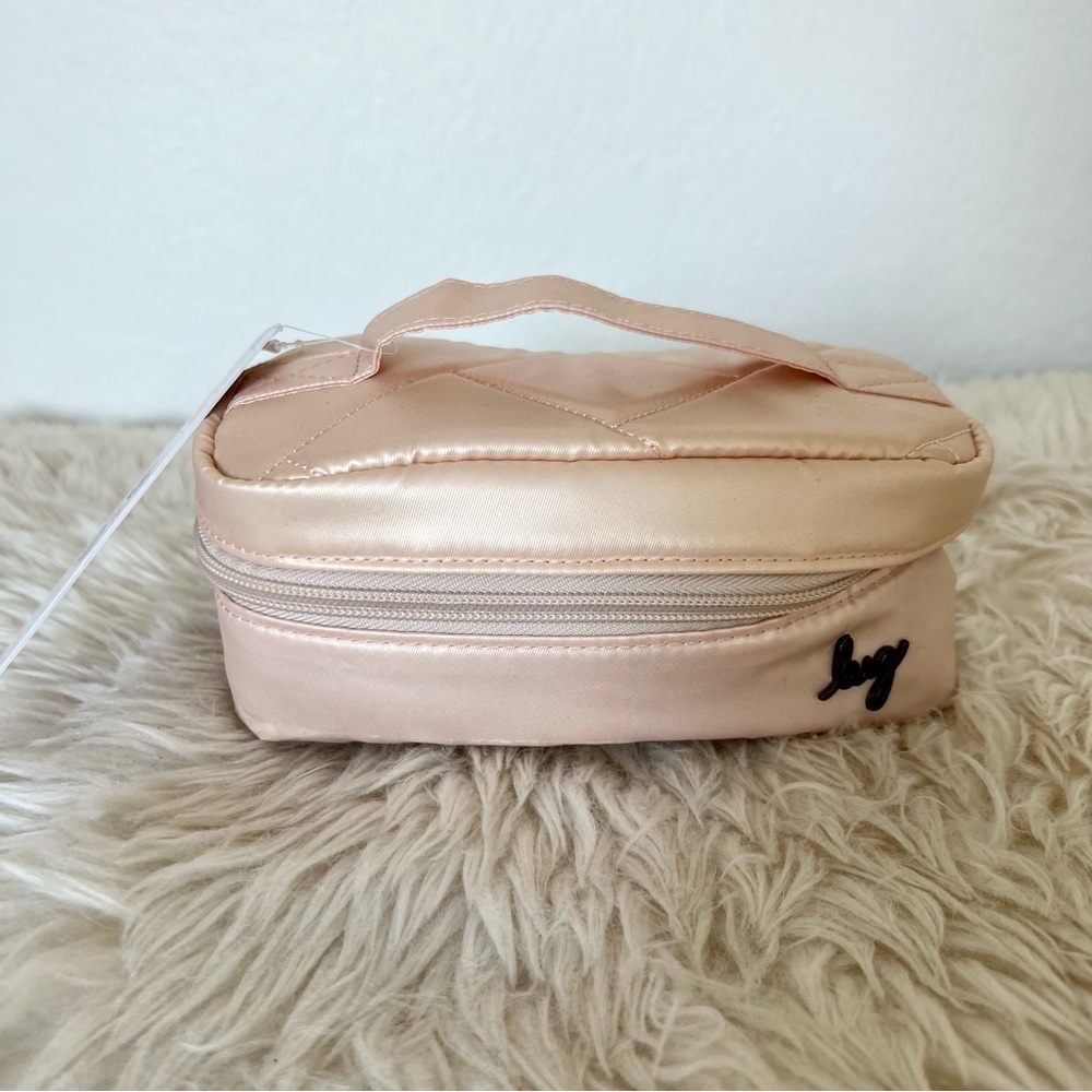 NWT Lug Swizzle Jewelry Case